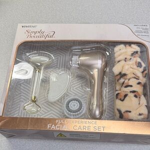 Vivitar Facial Care Set with Leopard Print Headband
